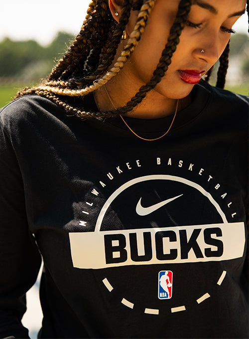 Nike 2025-26 Practice Black Milwaukee Bucks Long Sleeve T-Shirt