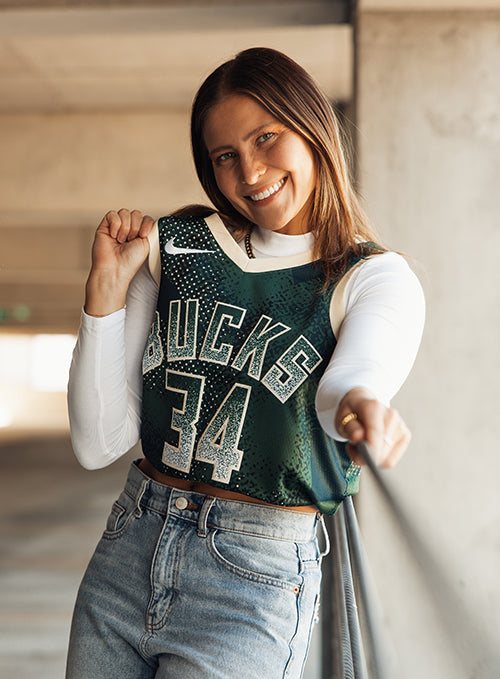 Nike Select Series '25 Giannis Antetokounmpo Swingman Jersey-model