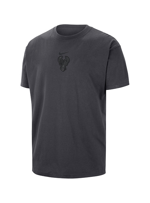Nike Standard Issue Travel Milwaukee Bucks T-Shirt-front