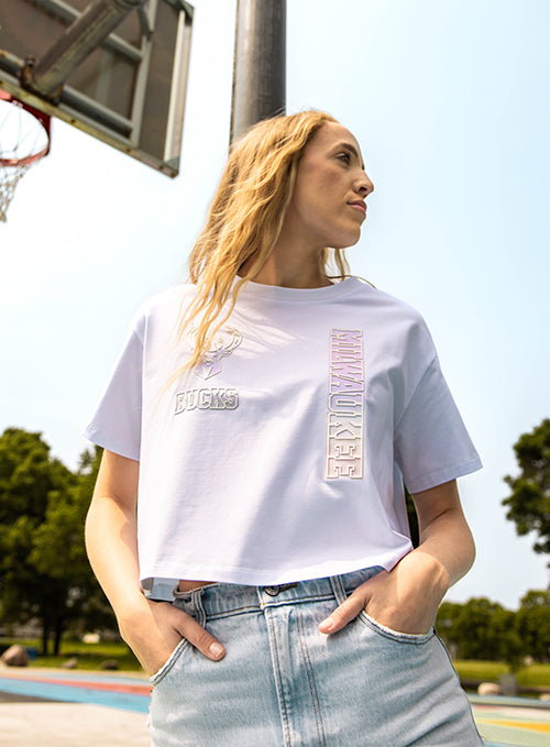Women's Pro Standard Hologram Milwaukee Bucks Boxy T-Shirt-FRONT