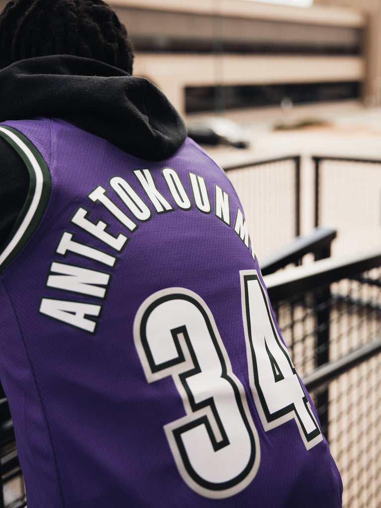 Giannis Antetokounmpo Milwaukee Bucks Autographed Fanatics Authentic Purple  Nike 2022-23 Classic Edition Swingman Jersey