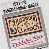 Mitchell & Ness Kareem Abdul-Jabbar Milwaukee Bucks White Hardwood Classic Swingman Jersey-tag