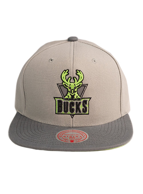 Mitchell & Ness HWC '93 Green Bean Milwaukee Bucks Snapback Hat-front