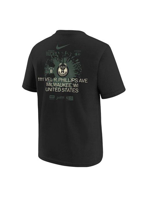 Youth Nike Courtside Max90 Fade Milwaukee Bucks T-Shirt in Green and Black - Back View