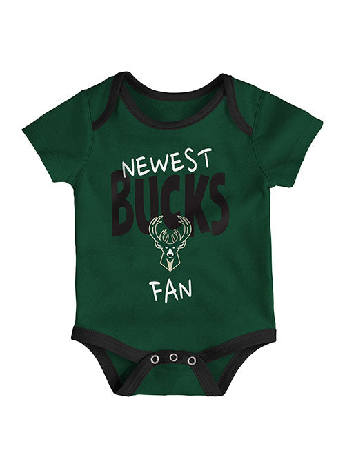 Newborn Outerstuff Slam Dunk Milwaukee Bucks 3-Piece Creeper Set - Green Front View