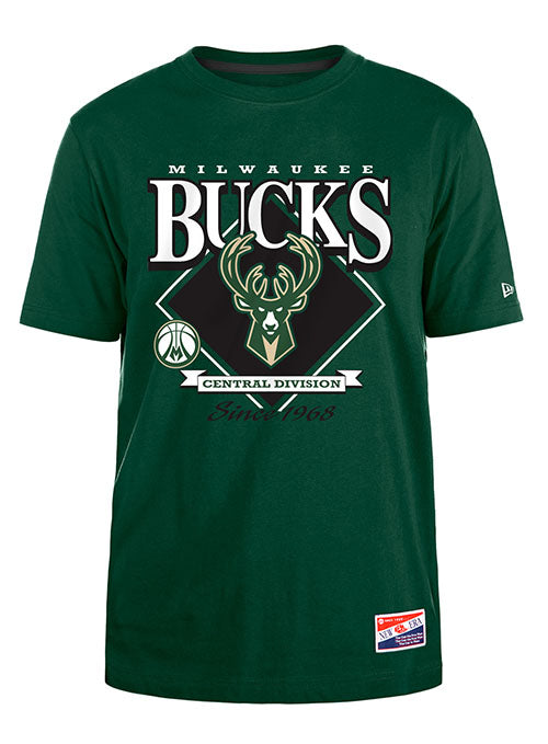 New Era Throwback Diamond Milwaukee Bucks T-Shirt in Green - Front View