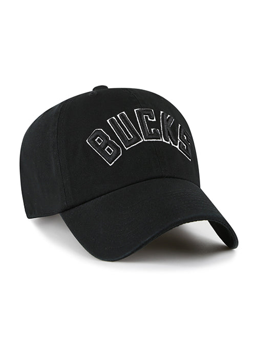 '47 Brand Clean Up Wordmark Black Milwaukee Bucks Adjustable Hat- angled right