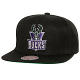 Mitchell & Ness HWC '93 Side Jam Milwaukee Bucks Snapback Hat- front