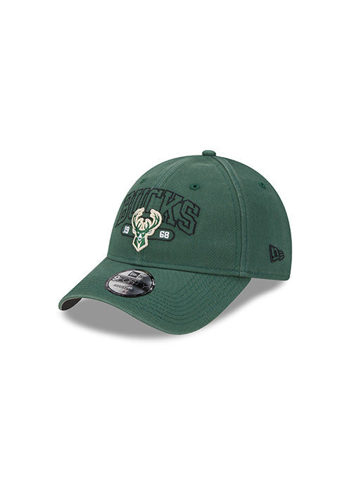 New Era 9Forty Outline Milwaukee Bucks Adjustable Hat
