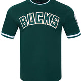 Pro Standard Classic Chenille Milwaukee Bucks Drop Hem T-Shirt-front
