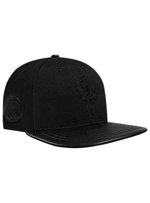 Pro Standard Vanguard Washed Milwaukee Bucks Snapback Hat-right