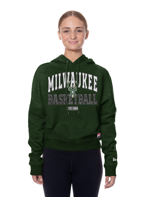 Women's New Era Leisure Throw Milwaukee Bucks Hooded Sweatshirt-front