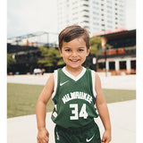 Toddler Nike Giannis Icon Milwaukee Bucks Swingman Jersey In Green - Front View On Child Model
