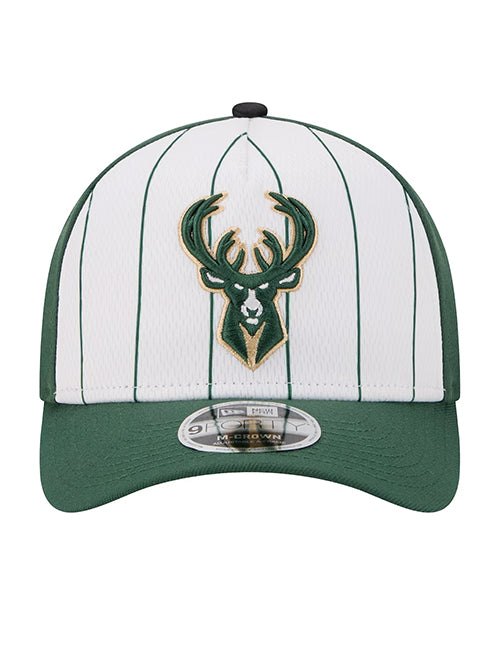 New Era 9Forty Tip Off 2025 Milwaukee Bucks Snapback Hat-front