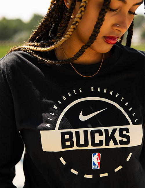 Nike 2025-26 Practice Black Milwaukee Bucks Long Sleeve T-Shirt