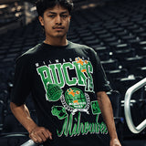 New Era Classics Black Milwaukee Bucks T-Shirt-model