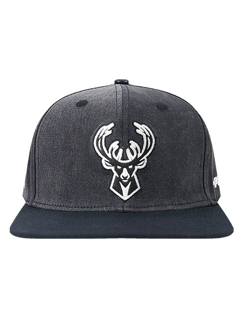Pro Standard First Time Milwaukee Bucks Pro Snapback Hat-front