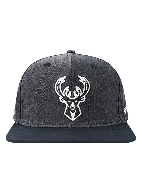 Pro Standard First Time Milwaukee Bucks Pro Snapback Hat-front