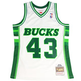 Mitchell & Ness HWC' 88 Jack Sikma Milwaukee Bucks Swingman Jersey-front