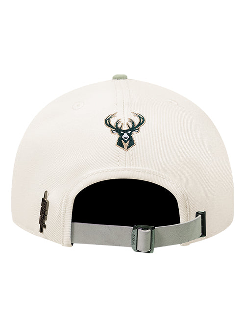 Pro Standard Stamped Pinch Front Milwaukee Bucks Adjustable Hat-back