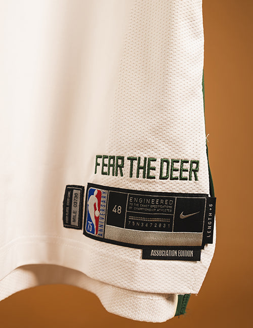 Signed Game Used 2022 Association Edition Jrue Holiday Milwaukee Bucks Authentic jersey-tag