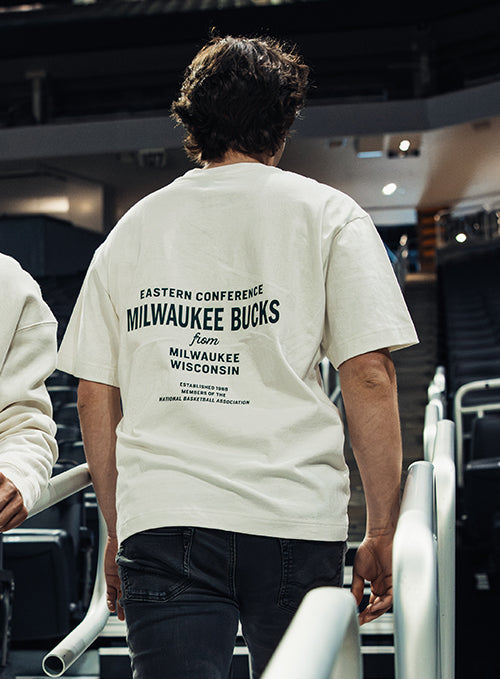 '47 Brand Foundation Contemporary Basic Milwaukee Bucks T-Shirt