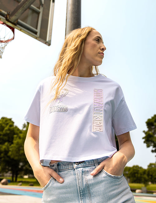 Women's Pro Standard Hologram Milwaukee Bucks Boxy T-Shirt-FRONT