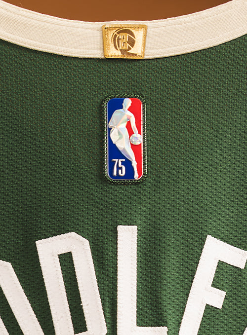 Signed Game-Used Nike 2022 Icon Edition Khris Middleton Milwaukee Bucks Authentic Jersey-back