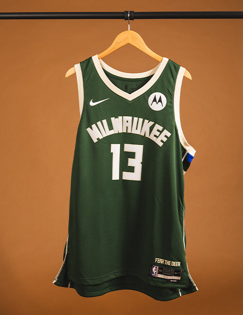 Signed Nike 2022 Icon Edition Ryan Rollins Milwaukee Bucks Swingman Jersey-front