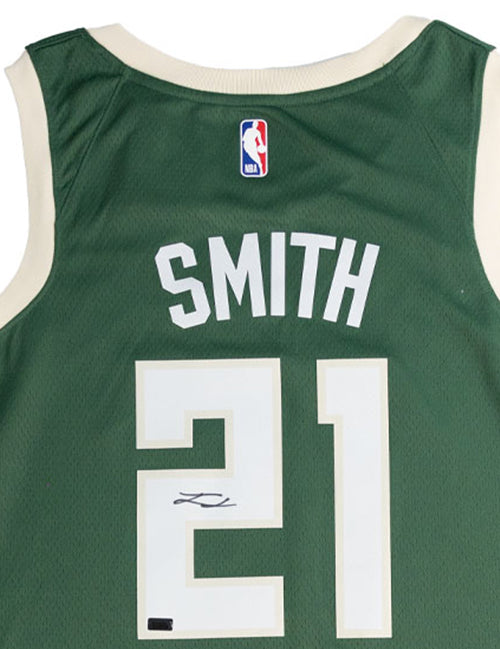 Signed Nike 2022 Icon Edition Tyler Smith Milwaukee Bucks Swingman Jersey-signature