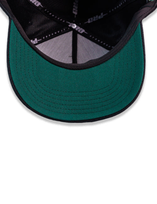 Pro Standard Split Logo Milwaukee Bucks Snapback Hat-UV