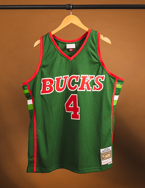 Signed Mitchell & Ness HWC '83 Sidney Moncrief Milwaukee Bucks Jersey-front