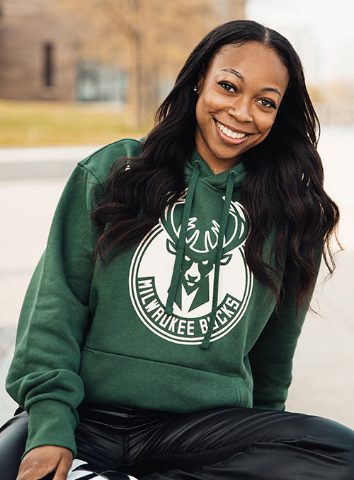 Nike ESS GX Milwaukee Bucks Hooded Sweatshirt In Green - Front View On Model