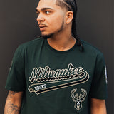 Pro Standard Script Tail Milwaukee Bucks T-Shirt-front