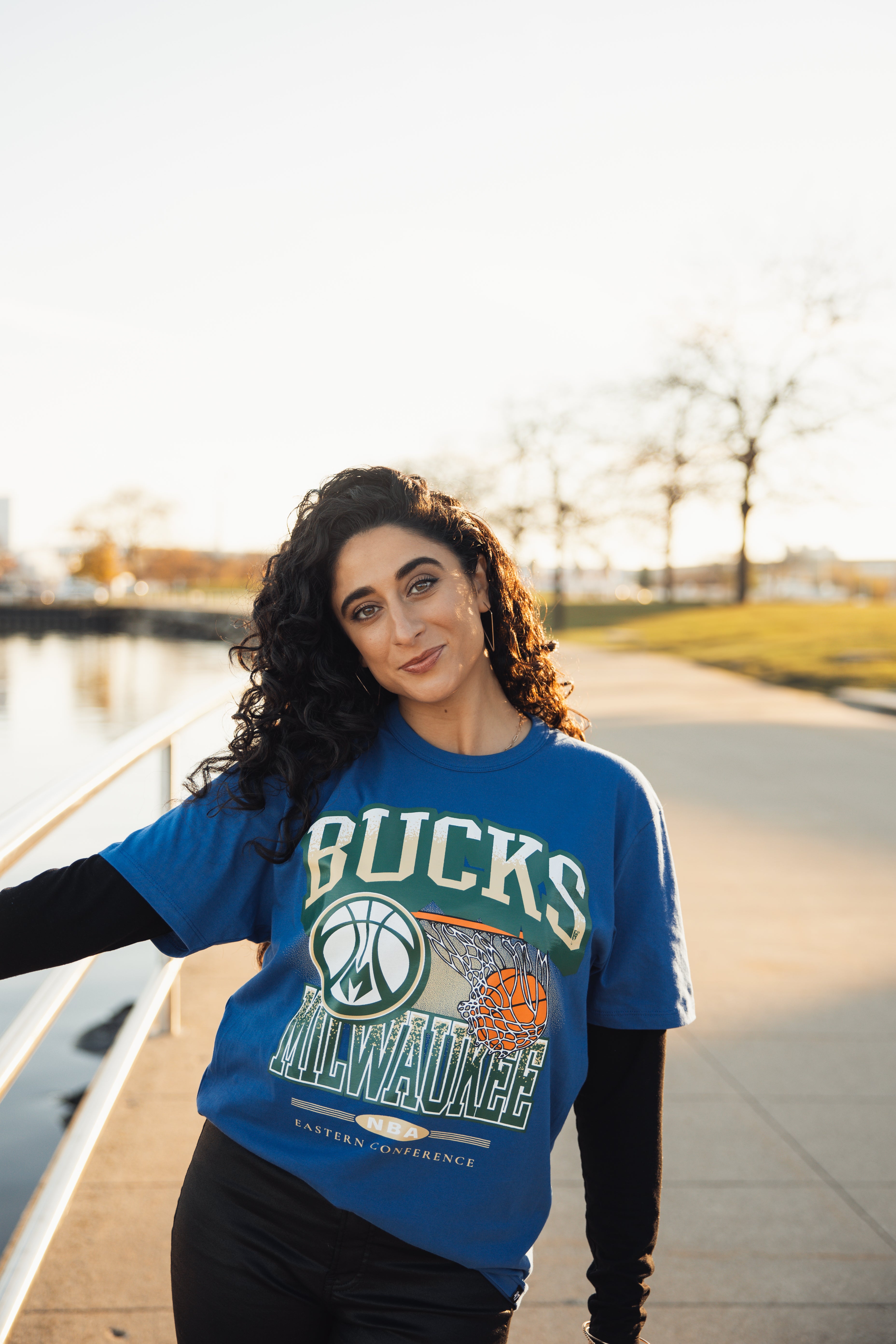 '47 Brand 2024-25 City Edition Franklin Milwaukee Bucks No Look T-Shirt-model photo