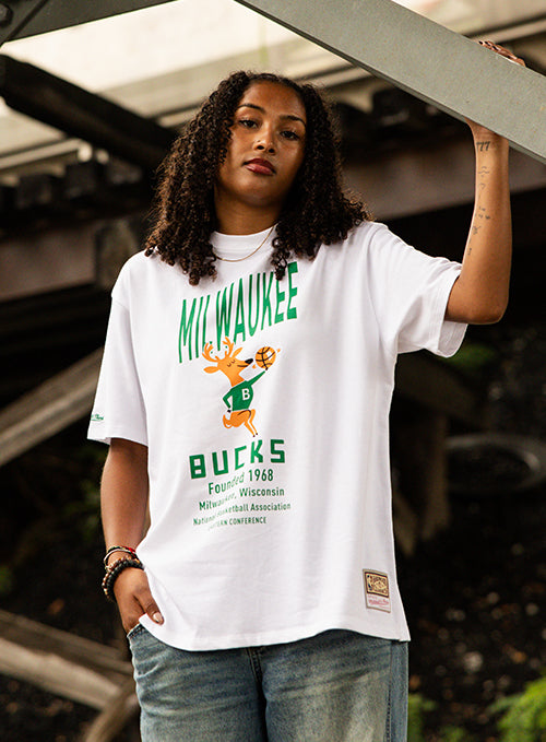 Women's Mitchell & Ness HWC '68 Founded Milwaukee Bucks Boyfriend T-Shirt- shirt on model