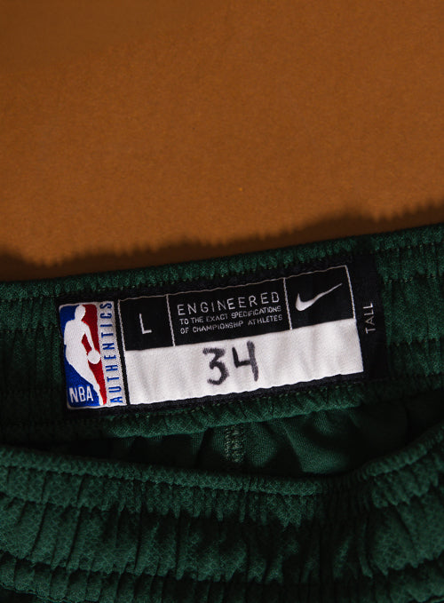 Game Worn Nike Game Theatre Giannis Antetokounmpo Milwaukee Bucks Jacket and Pant Set- pant tag