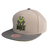Mitchell & Ness HWC '93 Green Bean Milwaukee Bucks Snapback Hat-left
