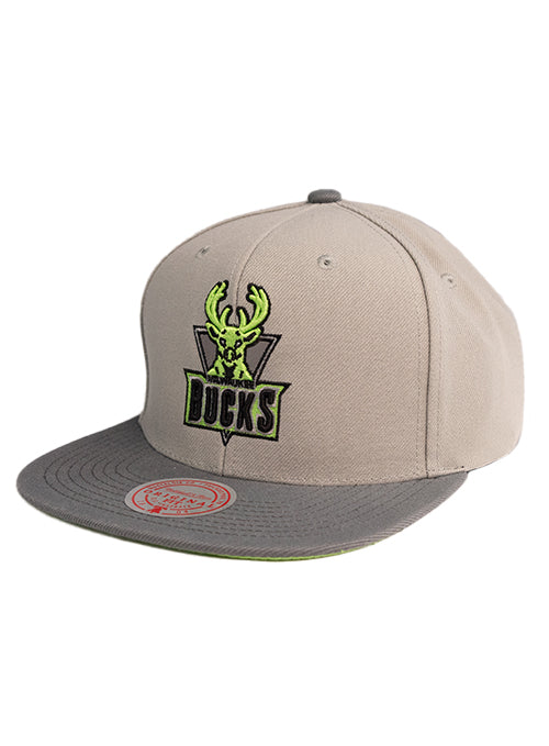 Mitchell & Ness HWC '93 Green Bean Milwaukee Bucks Snapback Hat-left