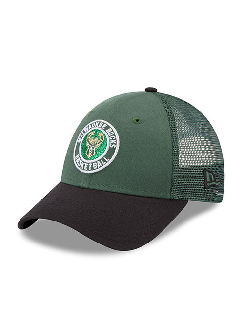 Youth New Era 9Forty Glitter Milwaukee Bucks Adjustable Hat in Green - Angled Left Side View