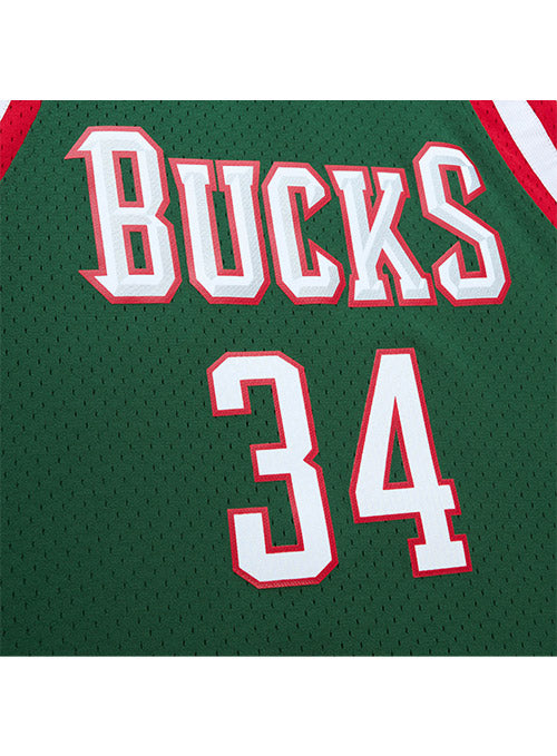 Mitchell & Ness HWC '13 Giannis Antetokounmpo Milwaukee Bucks Swingman jersey In Green, Red & White - Zoom View On Front Logo & Number