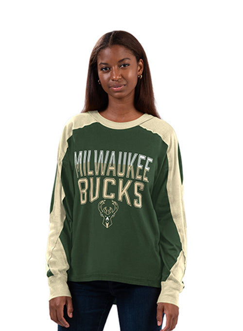 Women's G-III Smash Green Milwaukee Bucks Long Sleeve T-Shirt-front