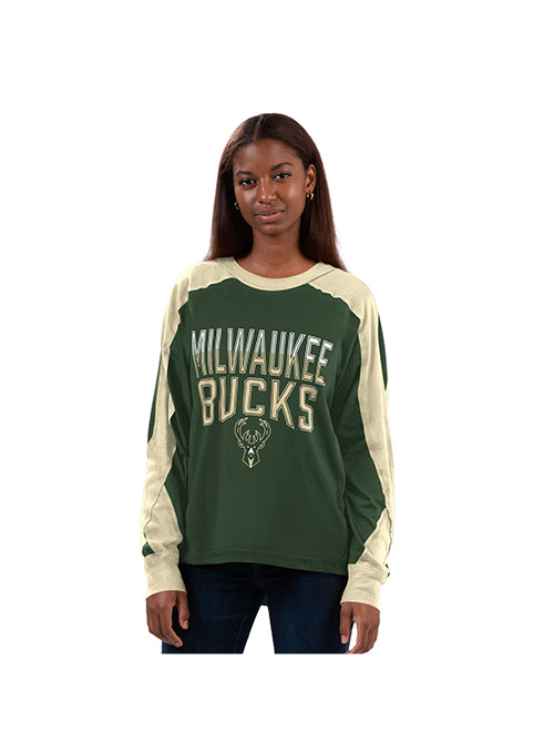 Women's G-III Smash Green Milwaukee Bucks Long Sleeve T-Shirt-front