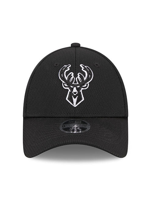 9Forty Tonal Icon Milwaukee Bucks Adjustable Hat