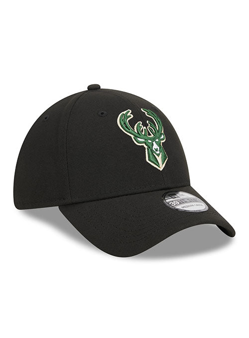 New Era Icon 39THIRTY Black Milwaukee Bucks Flex Fit Hat / Medium-Large