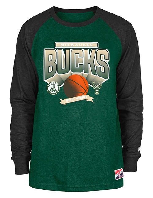 New Era Raglan Throwback Milwaukee Bucks Long Sleeve T-Shirt in Green and Black - Front View