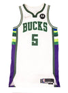 Game-Used Nike 2021-22 City Edition Jevon Carter Milwaukee Bucks Authentic Jersey-front