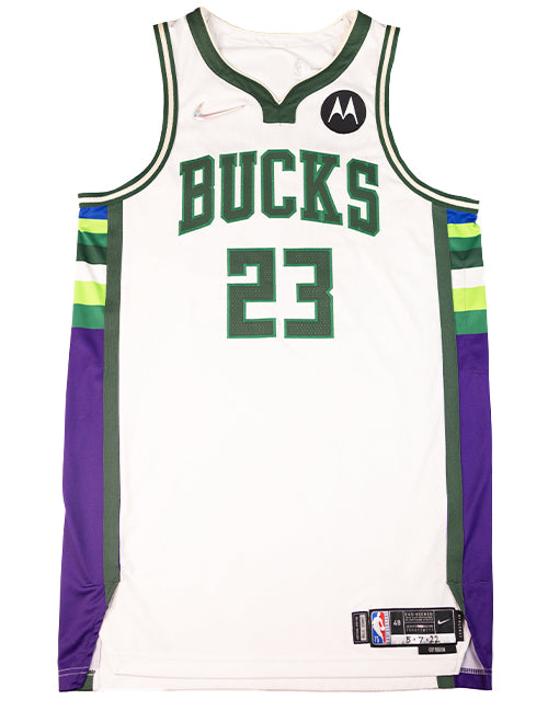 Game-Used Nike 2021-22 City Edition Wesley Matthews Milwaukee Bucks Authentic Jersey-front 