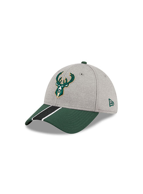 New Era Cuff Pom Striped D3 Green Milwaukee Bucks Knit Hat