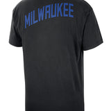 Nike 2023-24 City Edition Courtside Max90 Schwarzes Milwaukee Bucks T-Shirt